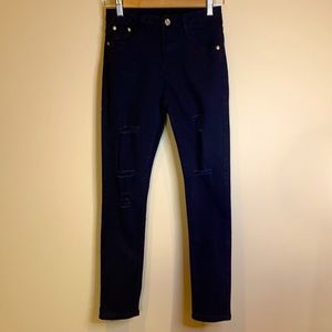 Galmint Black Jeans Distressed.    V-12